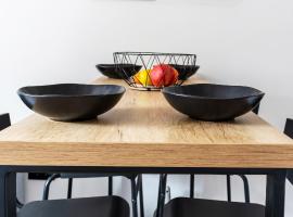 Studio Bele Staze Central, hotel em Brzece