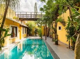 Villa con piscina y acceso a laguna Yalku, Akumal
