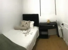 Pieza privada con baño a 5 minutos de playa reñaca 5 sector