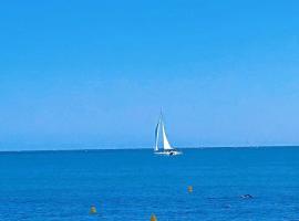 Apartamentos Playa, Hotel in Badalona