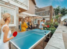 AWESOME 3BR 1 Block To Ocean Fast WIFI C1, beach rental in Newport Beach