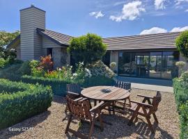 Glen Wallace Lodge, hotel in Waipu