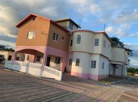 JDS House of Beauty, Hotel in Old Harbour