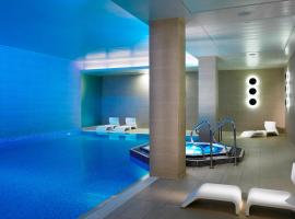 Lingfield Park Marriott Hotel & Country Club, hotel v destinaci Lingfield