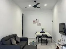 Serene Homestay Taman Daya JB