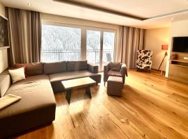 NEU Zirben Luxus Apartments mit SPA und Pool direkt in Kappl, hotel em Kappl