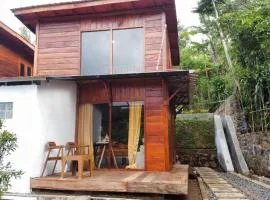 The Valley House Ci Dwi Resort