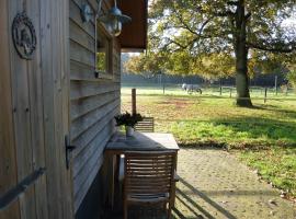 Holiday home Giethmen, hotel di Giethmen