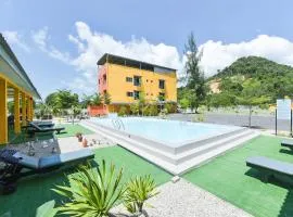 Mersing Pelangi Beach Resort