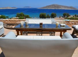 Villa Blu Majestic beach villa, hotel sa Halki
