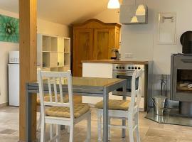 Moderne Ferienwohnung FEWO Solms, ξενοδοχείο σε Oberndorf