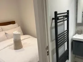 Garden studio apartment