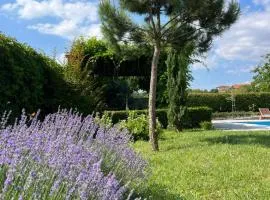 Garden Villa 2 Bedroom Villa with pool near to Sunny beach