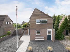 2 Vakantiehuizen 12 personen Friesland, ξενοδοχείο στο Grou