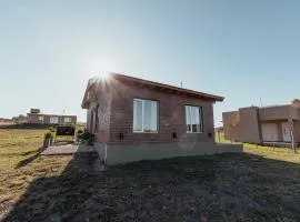 Casa con pileta en barrio Pillahuinco