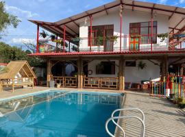 New Paradise Nueva Sede - La Vega Cundinamarca, hotel s jacuzzi v destinaci Villeta