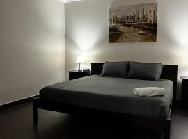 Luxury Vancouver Suite Near YVR and Downtown