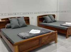 Nhà Nghỉ NHẬT TIÊN