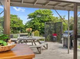 Kotare Retreat - Omapere Holiday Home