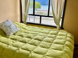 Hostel Las Parvas by Samtours, hostel in Puerto Tranquilo