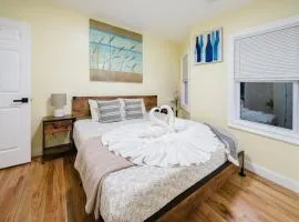 Pristine 5BR Milton Apt - Free Parking, Balcony, AC & TV 142