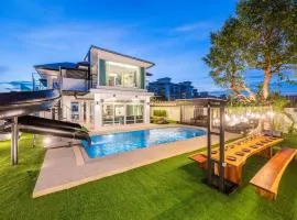 Moon Shade Pool Villa Pattaya