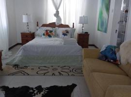 Selens cozy retreat in Ti Rocher Micoud Saint Lucia, hotel v destinaci La Cour Ville