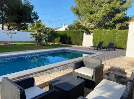 El Barco, מלון עם בריכה בל'אמטיה דה מר