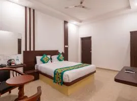 Treebo Royal Plaza, 700 Mts From Promenade Beach