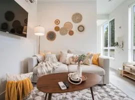 Perch - Urban Reflection 18