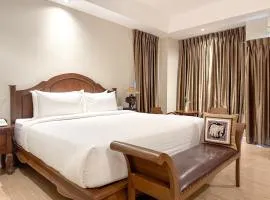 Kokhaburi Hotel