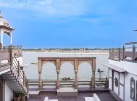 Guleria Kothi at Ganges