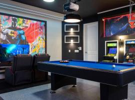 Beautiful Themed Single Home with Private Pool and Game Room EC0405