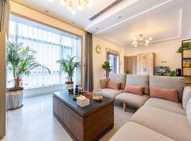 Mutianyu Great Wall Jingshan First House Boutique B&B, caba&ntilde;a o casa de campo en Mutianyu Village