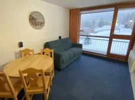 Studio charmant à Bourg-Saint-Maurice avec balcon et vue