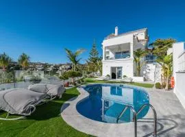 All About Villa Estrella de Oro