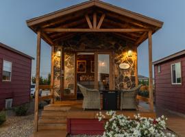 Tres Vides Hotel Boutique، فندق في فالي دي جوادالوبي