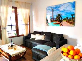 La Casita Fataga Sleeps 4 with Garden