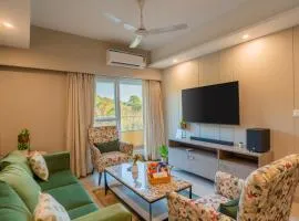 Alaya Stays 3 BHK Veera Marina Pentahouse with Pool & Lift