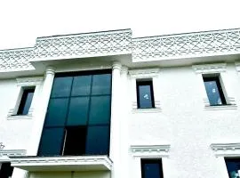 Köşk de Müstakil bahçeli Konak
