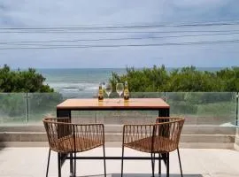 Alquiler De Departamento Monoambiente Con Terraza, Frente Al Mar En La Costa Quequén, Con Pileta, Solarium y Sum Con Parrilla
