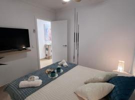 Casa Cristina - Playa San Juan, hotel em Playa de San Juan