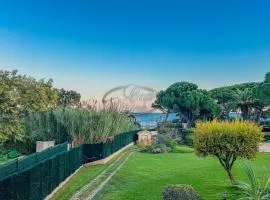 Appartement 4 personnes vue mer résidence pierre et vacances à Pramousquier