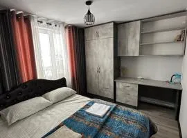 1977 GUEST house
