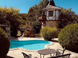 Chalet d'Argent, hotel com piscinas em Dobreni
