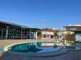 U-Thong Garden Resort, hotel com piscina em Ban Na Kaum Tai