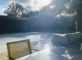 Comme une evidence, hotel v destinácii La Chapelle aux Pies