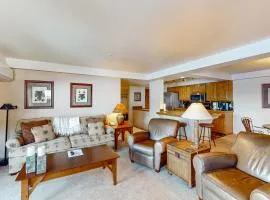 Torian Plum Plaza 403