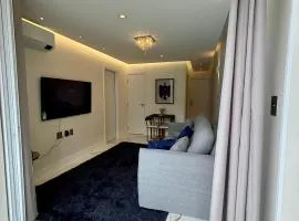 Luxor Apartments - Oceanfront