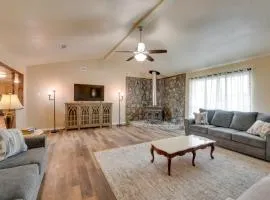 3 Mi to Lake Charles Family Home in Louisiana!